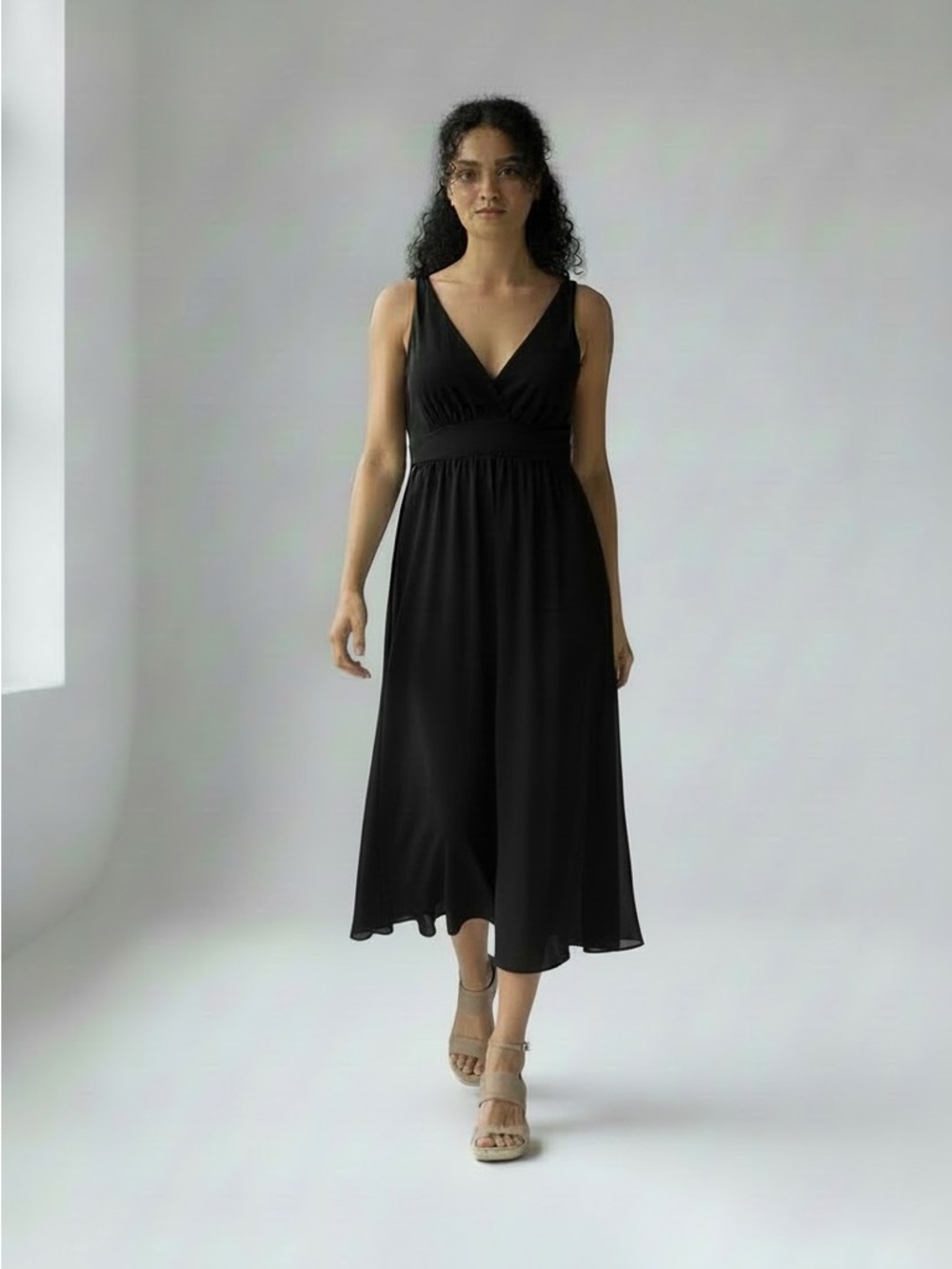 GAP Black Sleeveless Midi Dress Casual Size Large Stretch V-Neck Y2K Versatile